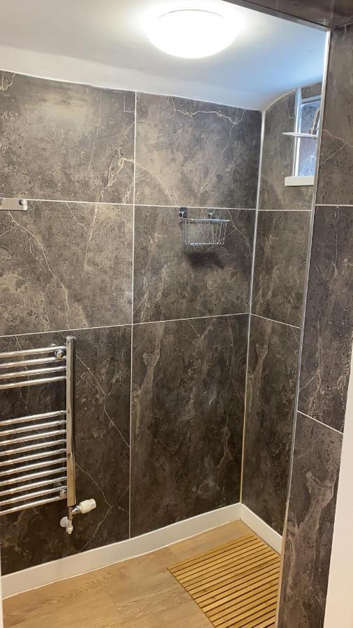 Ideal Abode Leonard تشيستر المظهر الخارجي الصورة